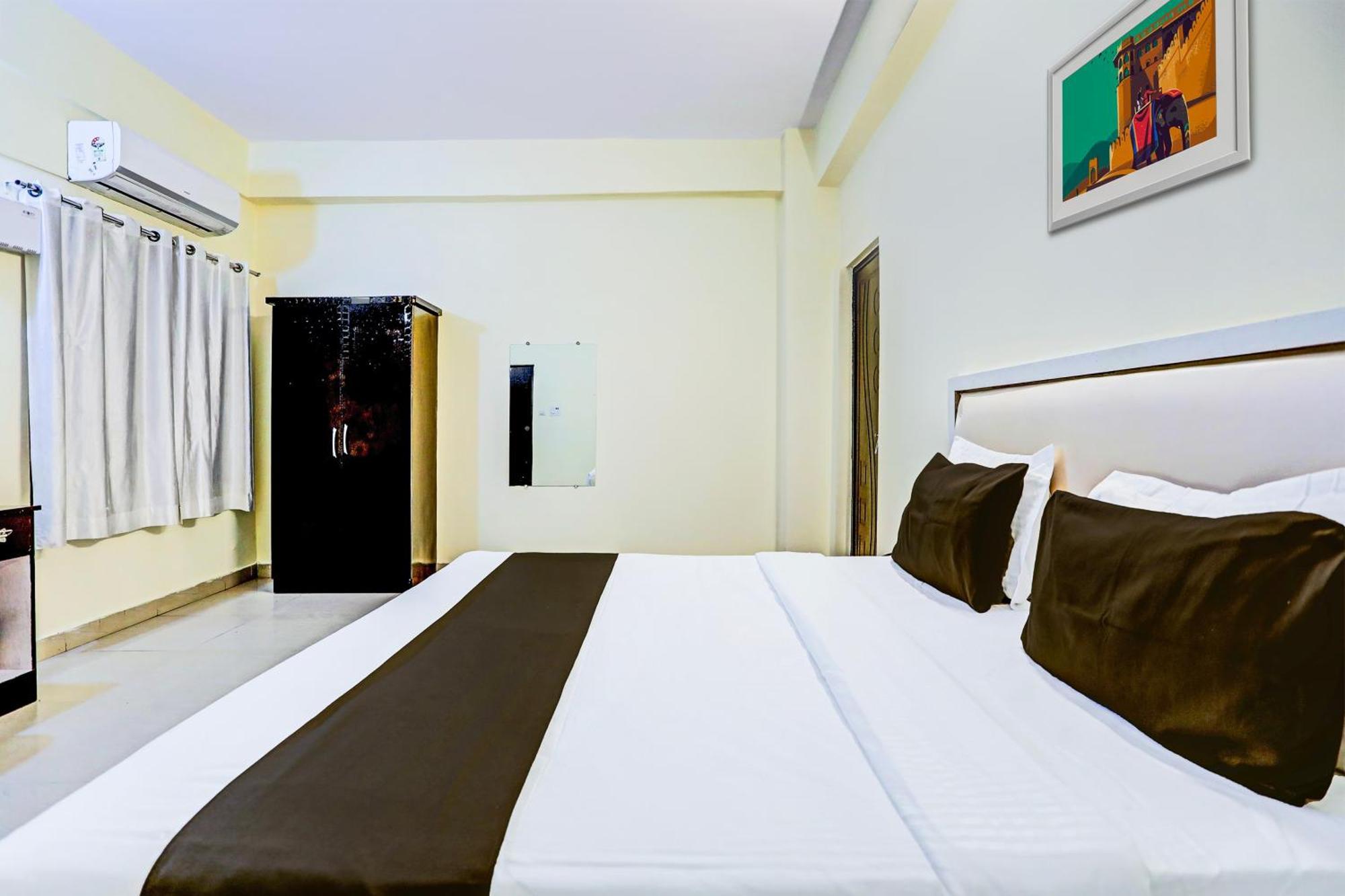 Super Hotel O Hyderabad Gate Iit Bhu Kakarmatha 外观 照片