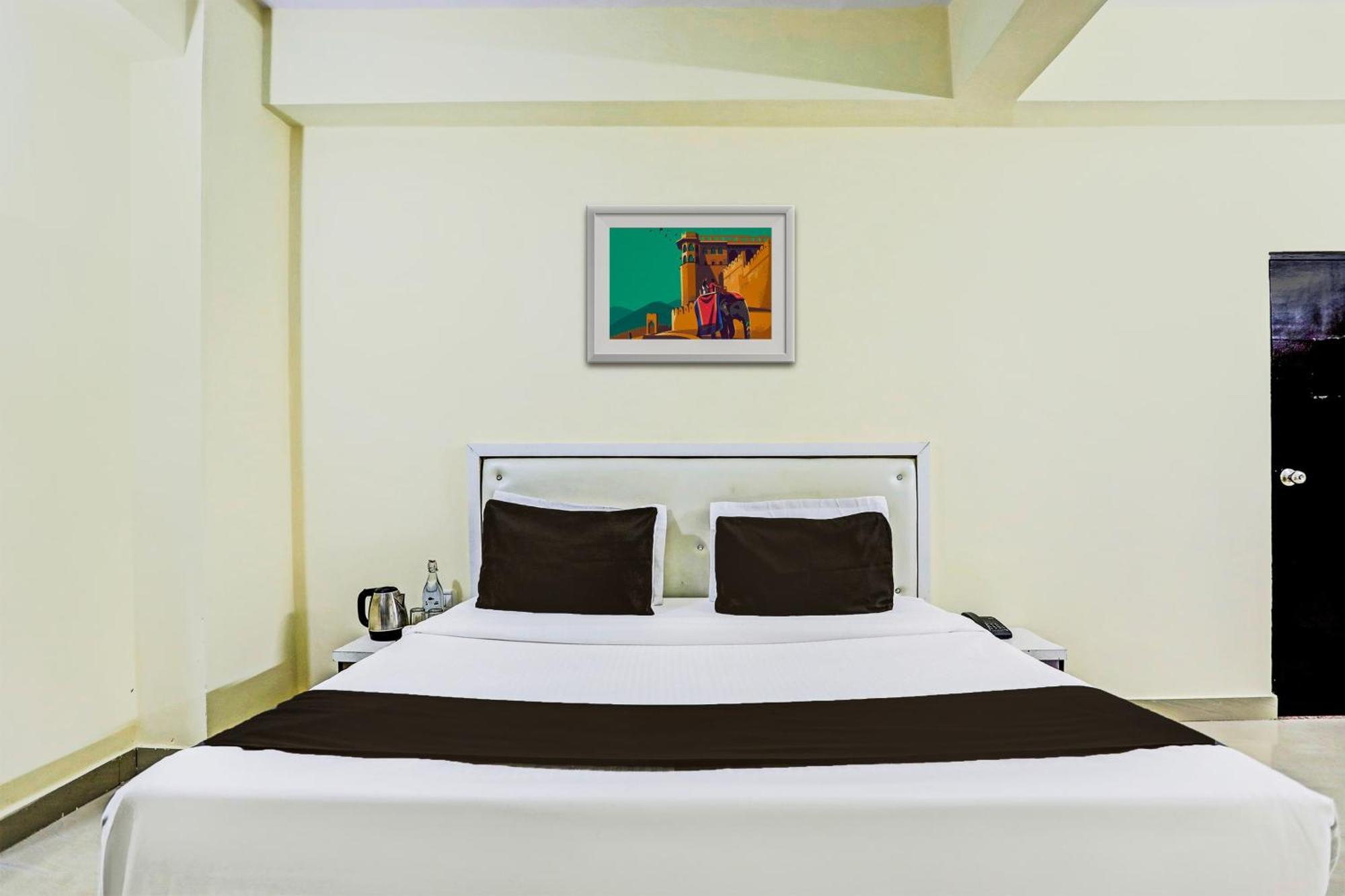 Super Hotel O Hyderabad Gate Iit Bhu Kakarmatha 外观 照片
