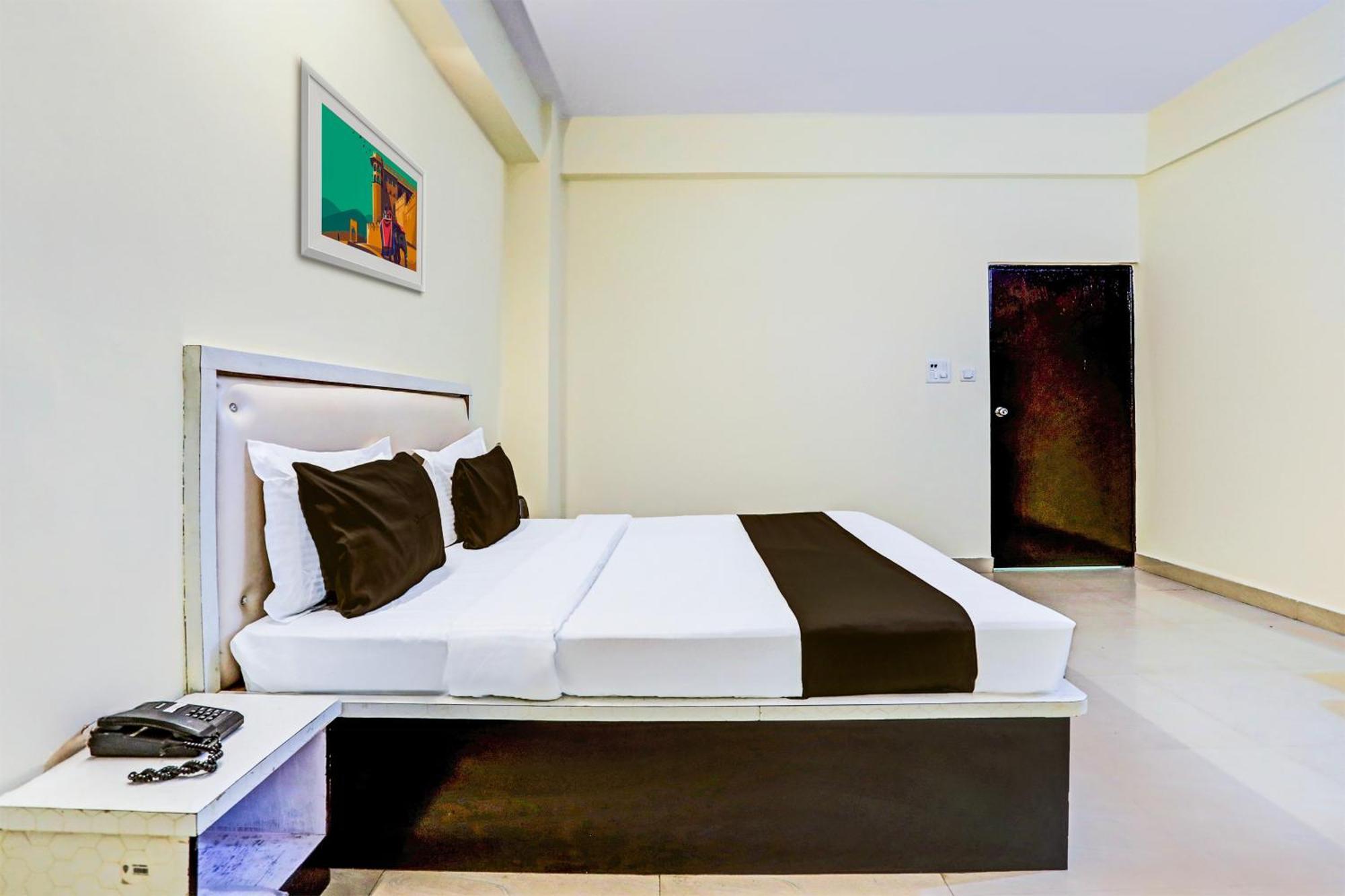 Super Hotel O Hyderabad Gate Iit Bhu Kakarmatha 外观 照片