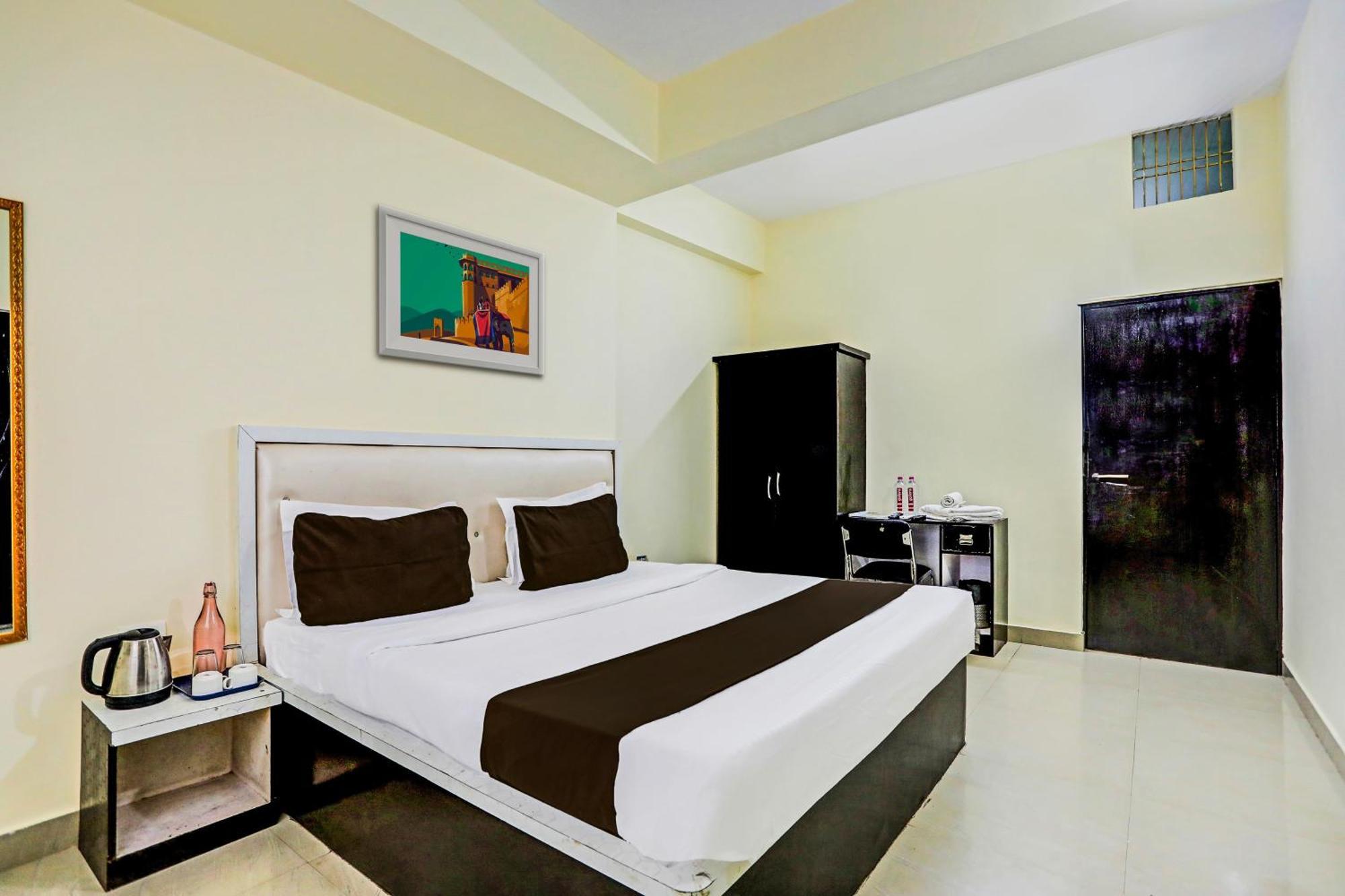 Super Hotel O Hyderabad Gate Iit Bhu Kakarmatha 外观 照片