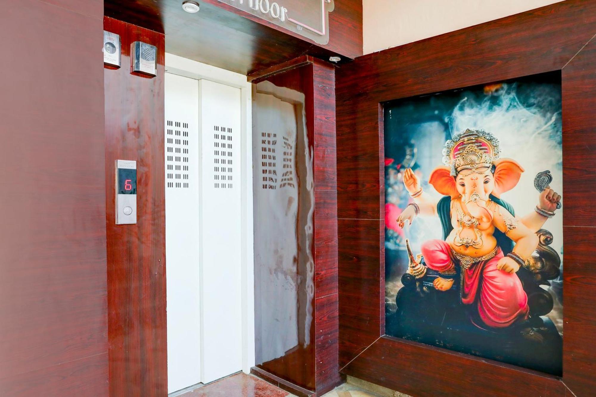 Super Hotel O Hyderabad Gate Iit Bhu Kakarmatha 外观 照片